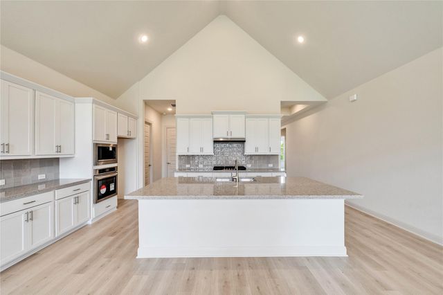 916 Misty Bluff WAY, Leander, TX 78641