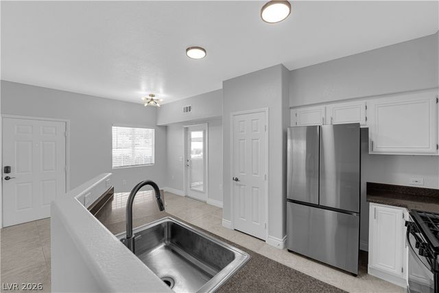 10245 South Maryland Parkway 121, Las Vegas, NV 89183