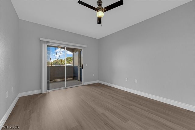 10245 South Maryland Parkway 121, Las Vegas, NV 89183