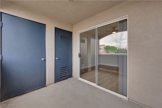 10245 South Maryland Parkway 121, Las Vegas, NV 89183