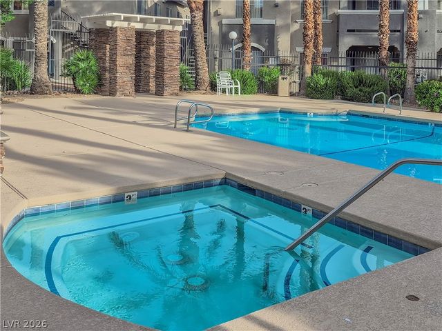 10245 South Maryland Parkway 121, Las Vegas, NV 89183