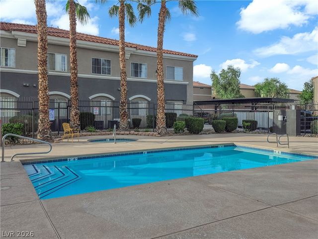 10245 South Maryland Parkway 121, Las Vegas, NV 89183