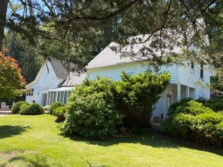 1 Loan Street, Londonderry, NH 03053