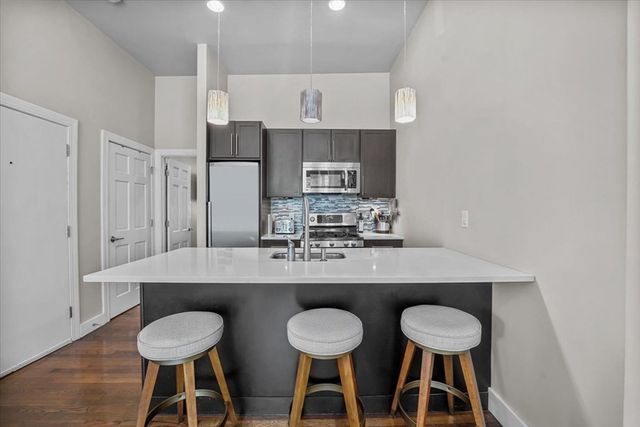 71 Dartmouth St 2, Boston, MA 02116