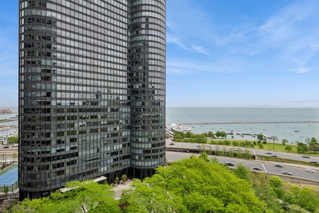 400 E Randolph Street 1710, Chicago, IL 60601