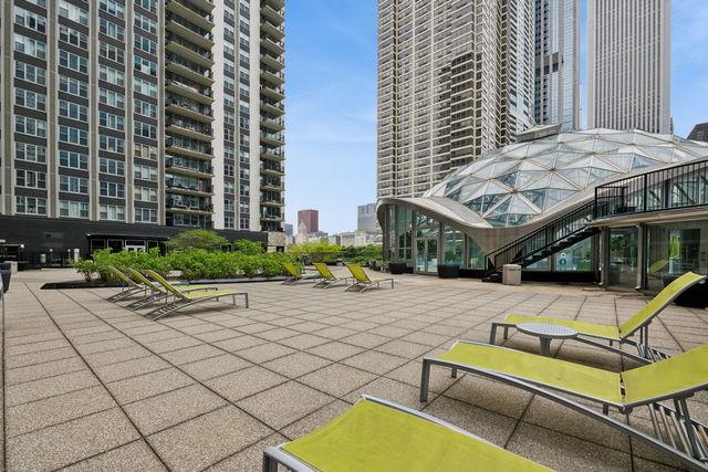 400 E Randolph Street 1710, Chicago, IL 60601