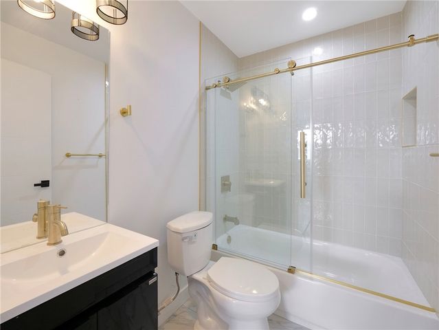 1856 Redondo, Los Angeles, CA 90016