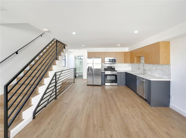 1856 Redondo, Los Angeles, CA 90016