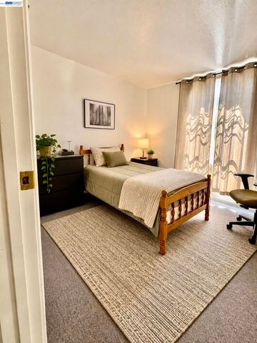 38 Kelloch Ave, San Francisco, CA 94134