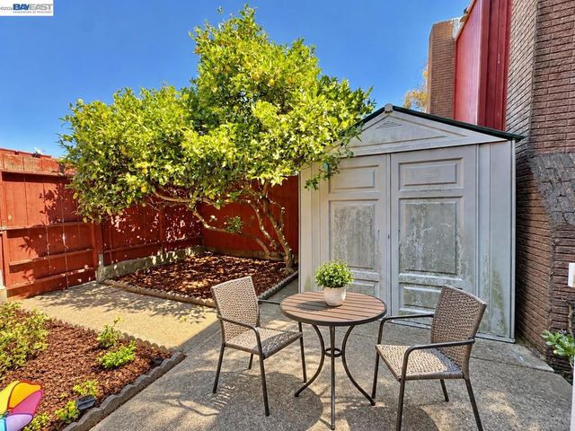 38 Kelloch Ave, San Francisco, CA 94134