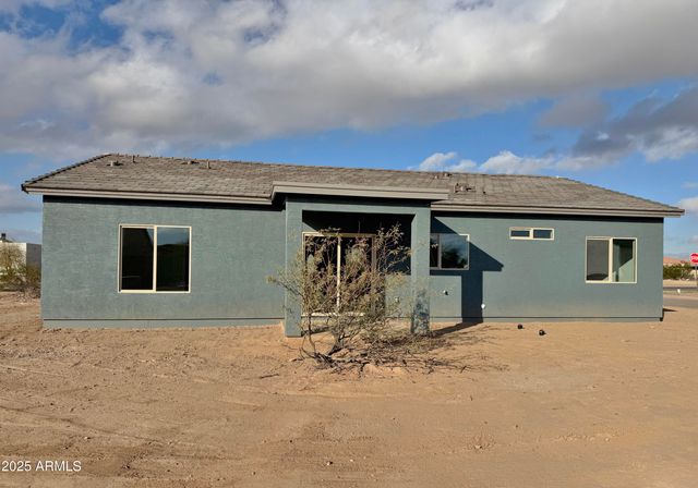 11069 W LAGUNA Drive, Arizona City, AZ 85123