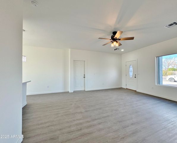 11069 W LAGUNA Drive, Arizona City, AZ 85123