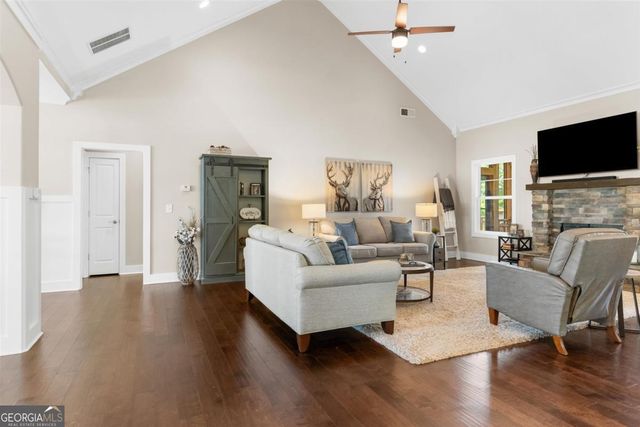 1011 Mid-Mashie Way, Greensboro, GA 30642