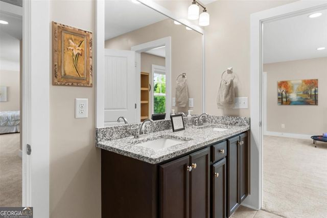 1011 Mid-Mashie Way, Greensboro, GA 30642