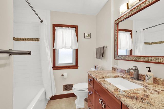 4140 162nd STREET, Brookfield, WI 53005