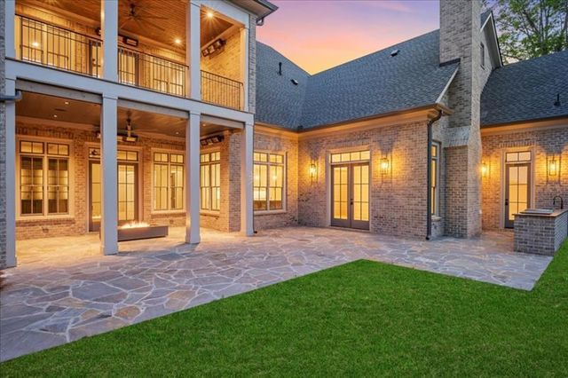 4927 SLATON Drive NW, Acworth, GA 30101