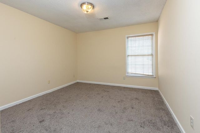 9589 MOSSWOOD LN, Lakeland, TN 38002