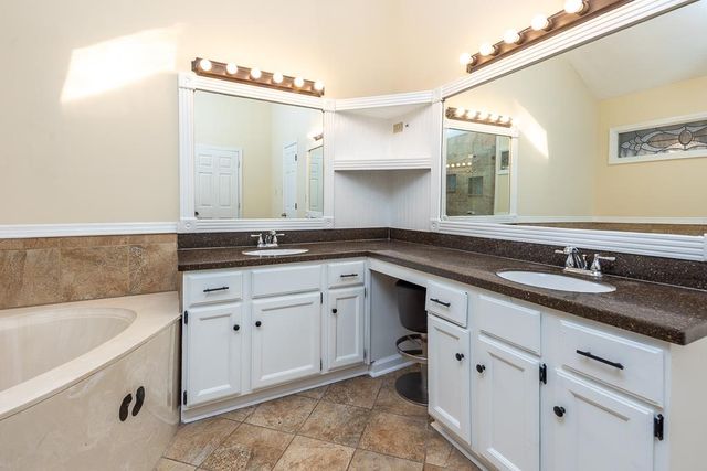 9589 MOSSWOOD LN, Lakeland, TN 38002