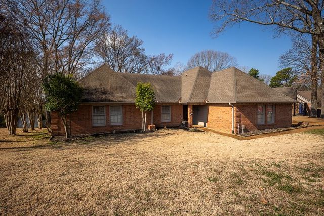 9589 MOSSWOOD LN, Lakeland, TN 38002