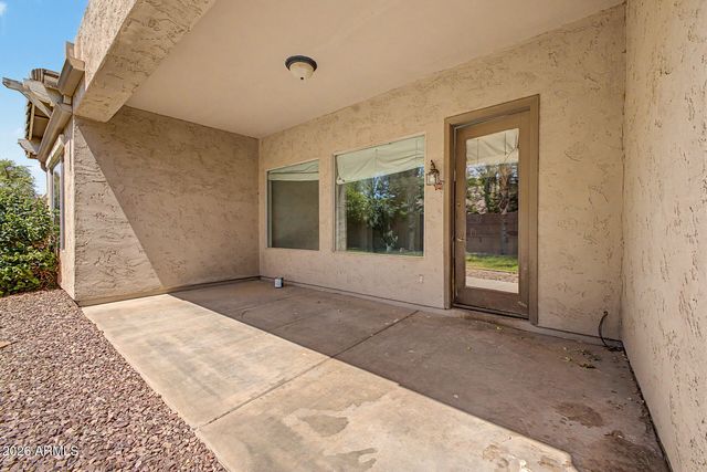 667 E RIVIERA Drive, Chandler, AZ 85249