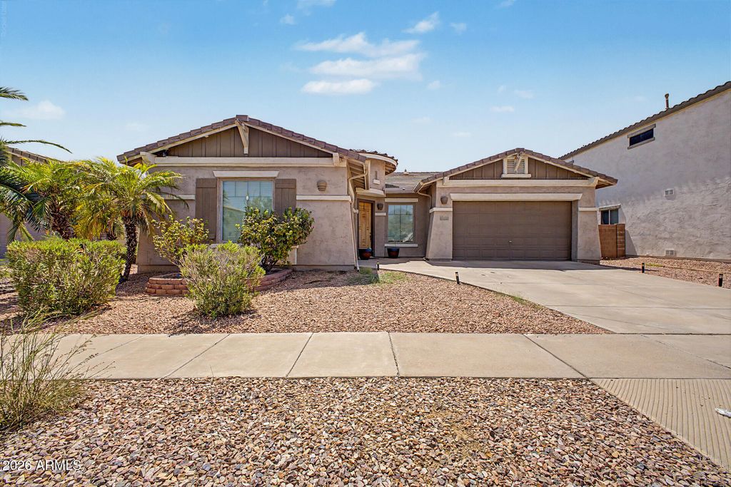 667 E RIVIERA Drive, Chandler, AZ 85249