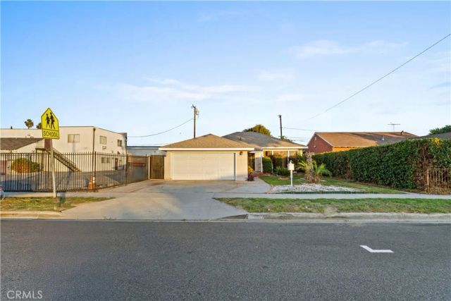 12318 Halo, Lynwood, CA 90262