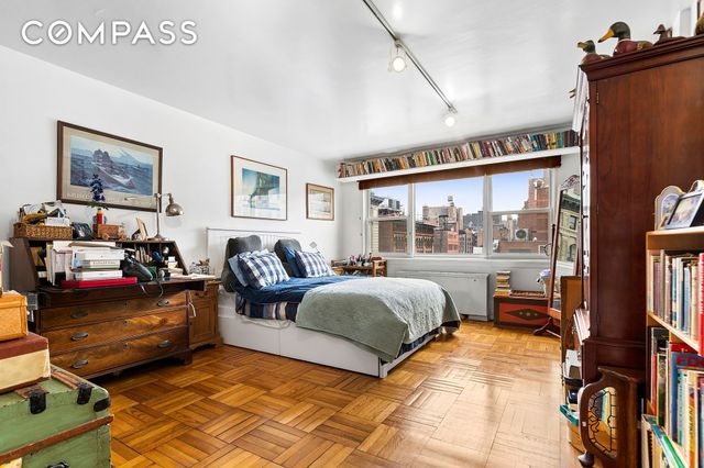 101 W 12th Street 15JK, New York City, NY 10011