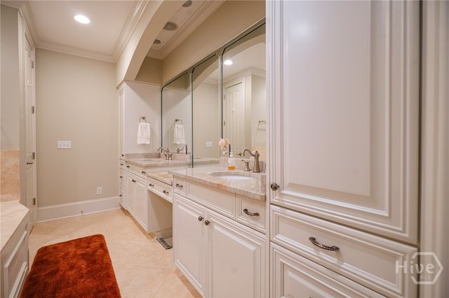 2 Paddington Circle, Savannah, GA 31410