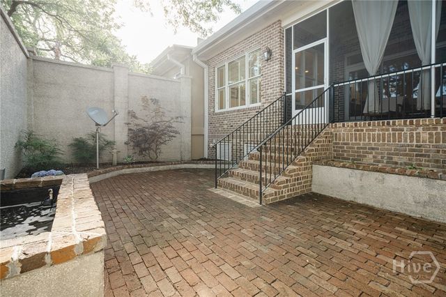 2 Paddington Circle, Savannah, GA 31410