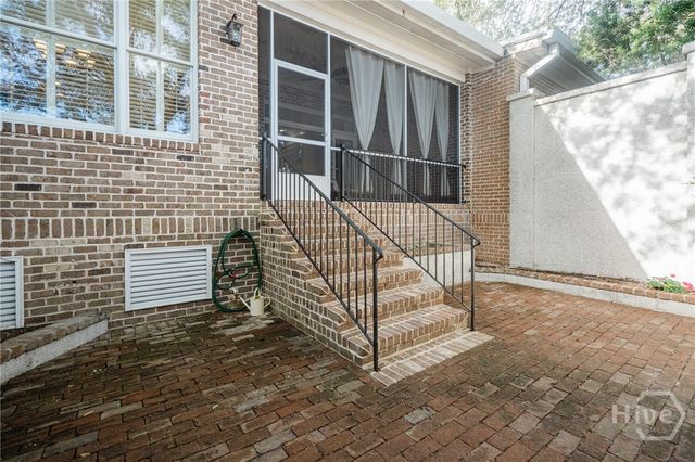 2 Paddington Circle, Savannah, GA 31410