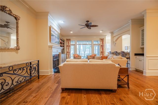 2 Paddington Circle, Savannah, GA 31410