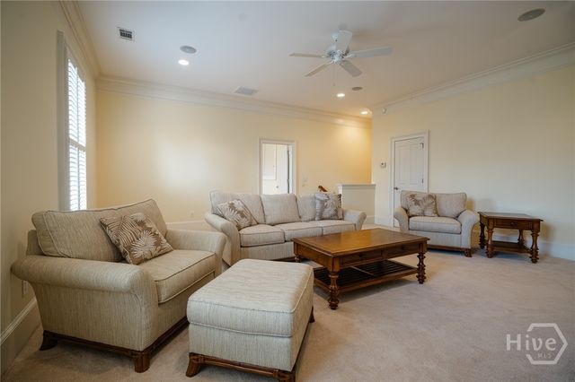 2 Paddington Circle, Savannah, GA 31410