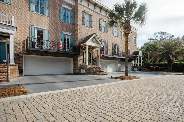 2 Paddington Circle, Savannah, GA 31410