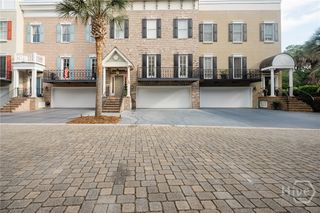 2 Paddington Circle, Savannah, GA 31410