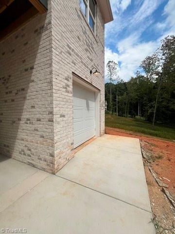 8205 Lulworth Drive, Stokesdale, NC 27357