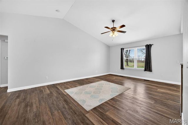 235 Hunters Chase Street, Winfield, MO 63389