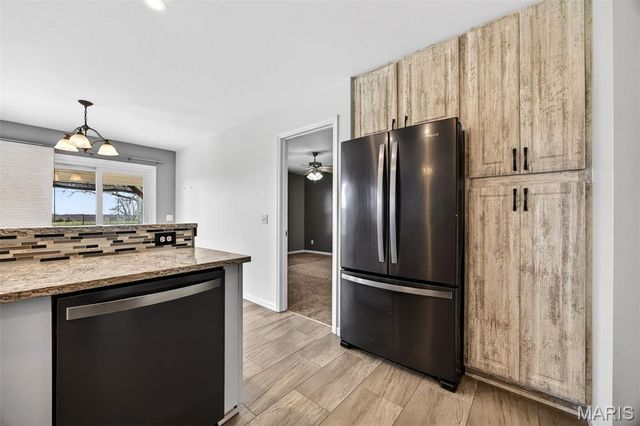 235 Hunters Chase Street, Winfield, MO 63389