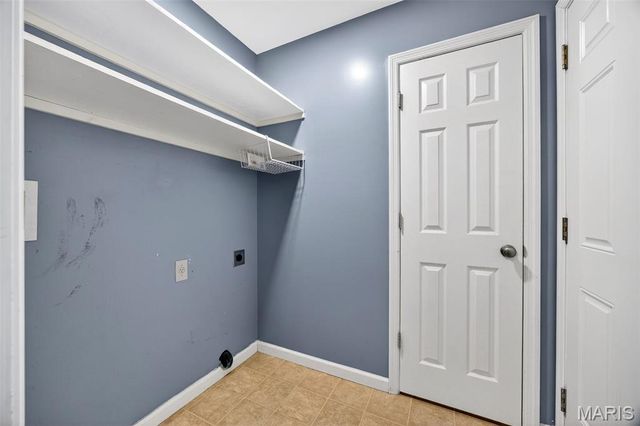 235 Hunters Chase Street, Winfield, MO 63389