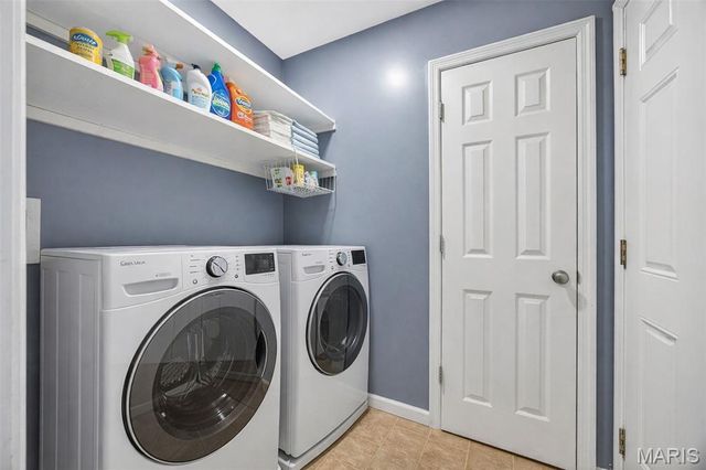 235 Hunters Chase Street, Winfield, MO 63389