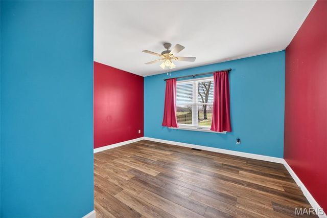 235 Hunters Chase Street, Winfield, MO 63389