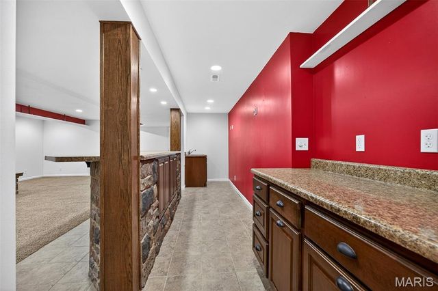 235 Hunters Chase Street, Winfield, MO 63389