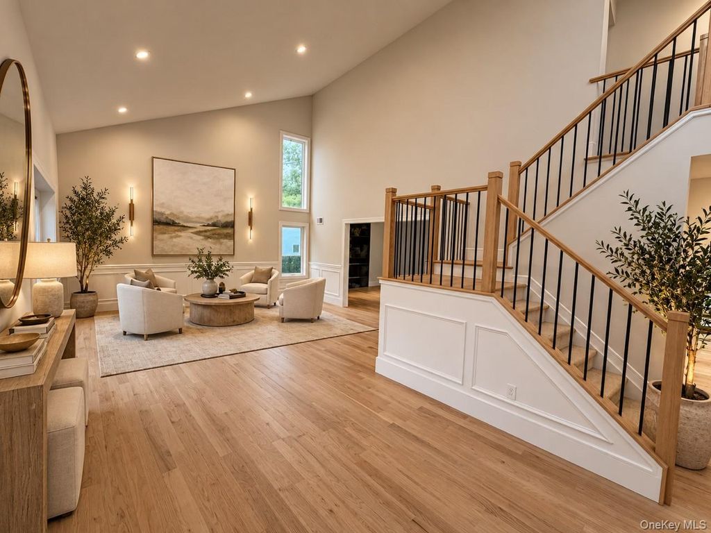 230 Willis Avenue, Syosset, NY 11791 — photo 4