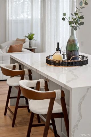 910 S Barton Court, Anaheim, CA 92808