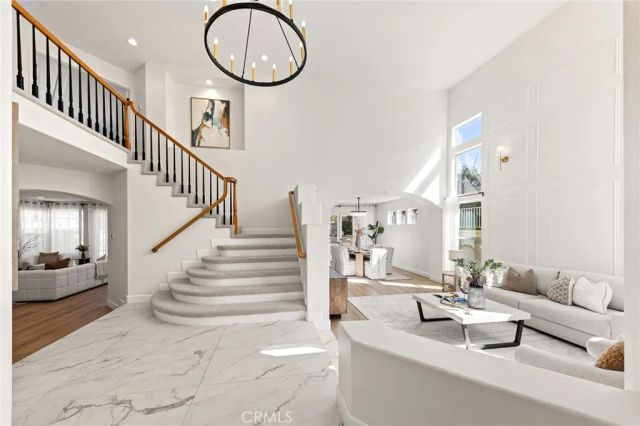 910 S Barton Court, Anaheim, CA 92808