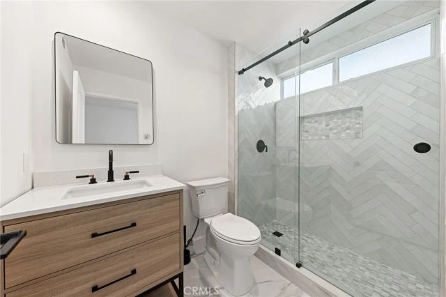 910 S Barton Court, Anaheim, CA 92808