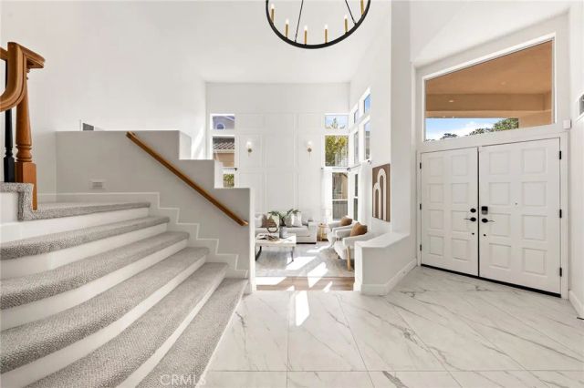 910 S Barton Court, Anaheim, CA 92808