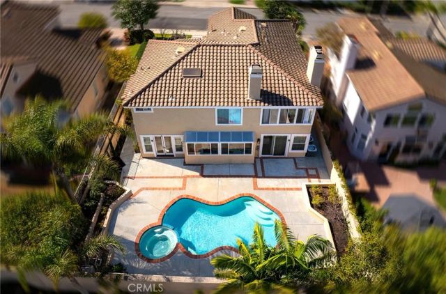 910 S Barton Court, Anaheim, CA 92808