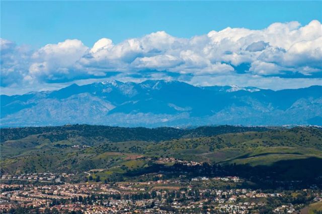 910 S Barton Court, Anaheim, CA 92808