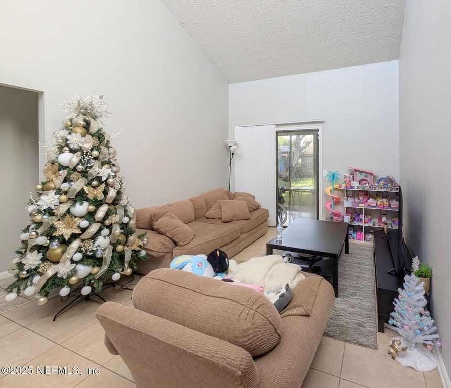 2416 SEABURY Place N, Jacksonville, FL 32246