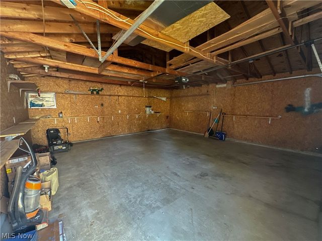 1275 Sawyer Avenue, Akron, OH 44310